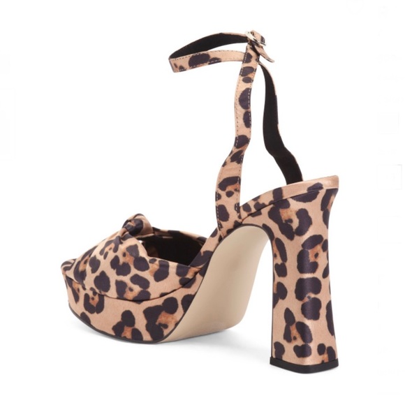 RAMPAGE Platform 4.5” Heels.NWT - Picture 2 of 3